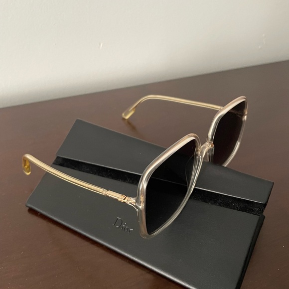Christian Dior Sunglasses - Picture 3 of 6